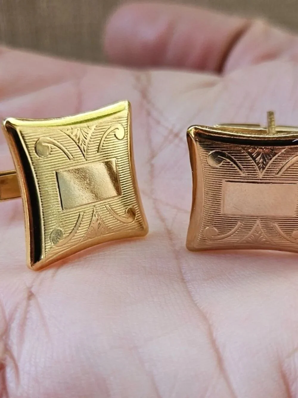Vintage Cufflinks Gold Tone Fashion Jewelry Men Shirt Cuff links Stud
